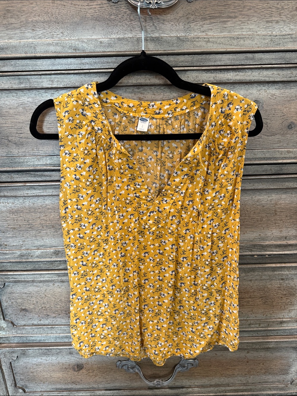 Old Navy Yellow Floral Sleeveless V-Neck Blouse LG